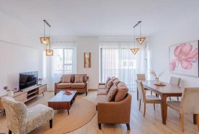 Serviced 2 Bed Apartment with En Suite at Kindaruma Rd.