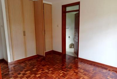 4 Bed Townhouse with En Suite in Rosslyn