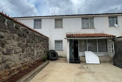 3 Bed House with Garden in Buruburu - 2