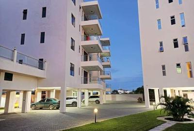 3 Bed Apartment with En Suite in Nyali Area - 2