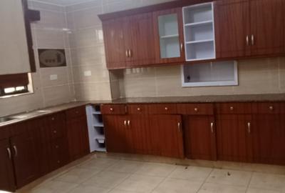 4 Bed Townhouse with En Suite in Lavington - 2