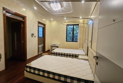 5 Bed Townhouse with En Suite in Gigiri - 4