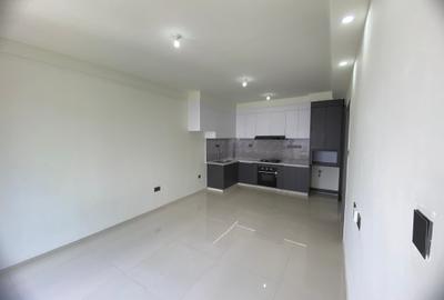 1 Bed Apartment with En Suite in Westlands Area - 3