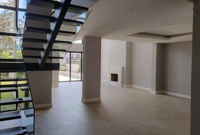 4 Bed Townhouse with En Suite in Kiambu Road - 3
