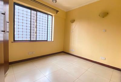 3 Bed Apartment with En Suite at Parklands - 4