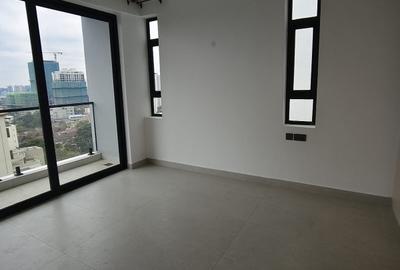 2 Bed Apartment with En Suite in Brookside - 4