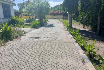 Land at Links Road - 3