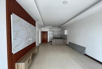 2 Bed Apartment with En Suite in Hurlingham - 4