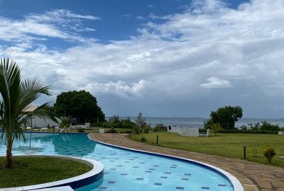 2 Bed Apartment with En Suite in Nyali Area - 2