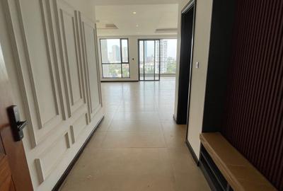4 Bed Apartment with En Suite in Riverside - 3