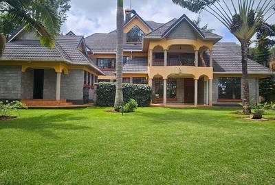 5 Bed House with En Suite in Runda