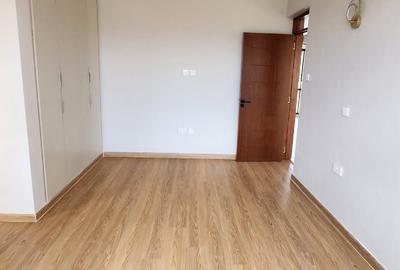 6 Bed Villa with En Suite at Mukoma - 3