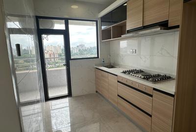 3 Bed Apartment with En Suite at Riverside - 4