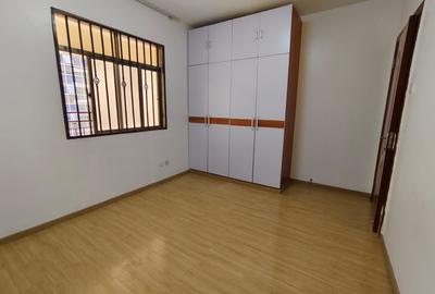3 Bed Apartment with Swimming Pool in Kilimani