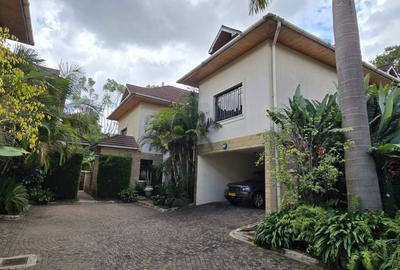 5 Bed Townhouse with En Suite at Lavington Green - 2