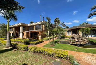 5 Bed House with En Suite in Nyari