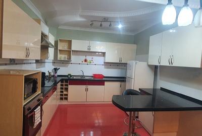 Serviced 1 Bed Apartment with En Suite at Westlands