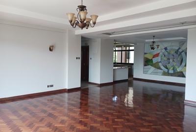 4 Bed Apartment with En Suite at Riverside Drive