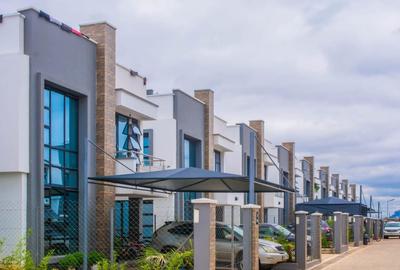 4 Bed Townhouse with En Suite in Eastern ByPass - 3