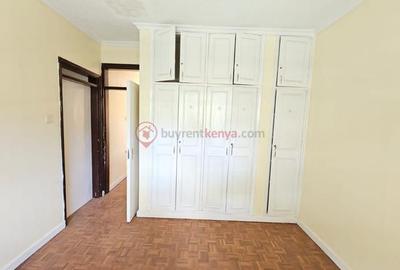 6 Bed House with En Suite at Spring Valley