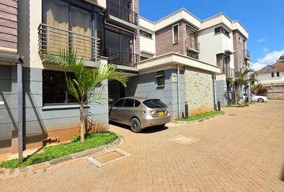 4 Bed Townhouse with En Suite at Loresho. - 3