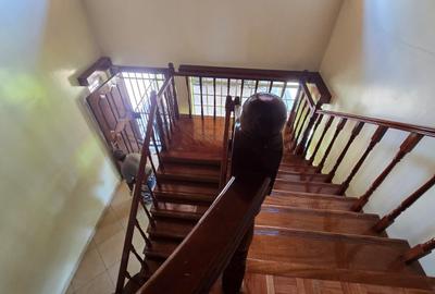 4 Bed House with En Suite in Runda