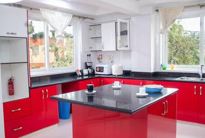 3 Bed Apartment with En Suite in Westlands Area