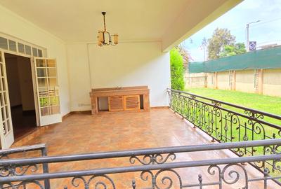5 Bed Townhouse with En Suite at Apple Cross