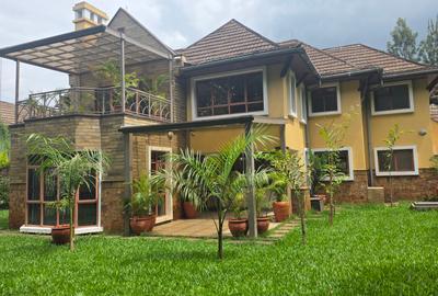 5 Bed Villa with En Suite in Runda