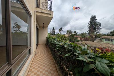 3 Bed Apartment with En Suite in Nyari - 3