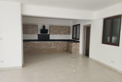 3 Bed Apartment with En Suite at Westlands - 4