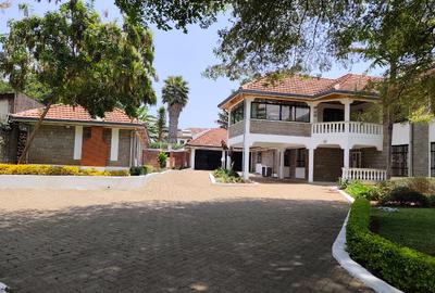 6 Bed House with Garden in Runda - 2