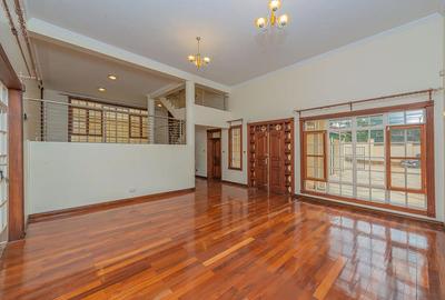 4 Bed Townhouse with En Suite at Kyuna - 3