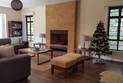 5 Bed Townhouse with En Suite in Rosslyn