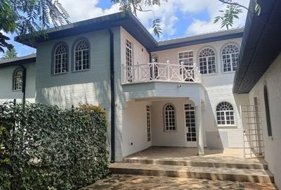 4 Bed House with En Suite at Runda