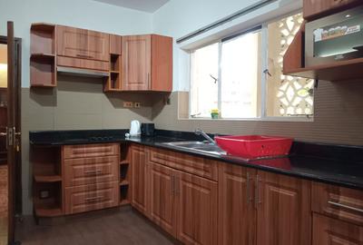 Serviced 3 Bed Apartment with En Suite in Kilimani