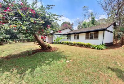 4 Bed House with En Suite at Loresho Crescent - 2