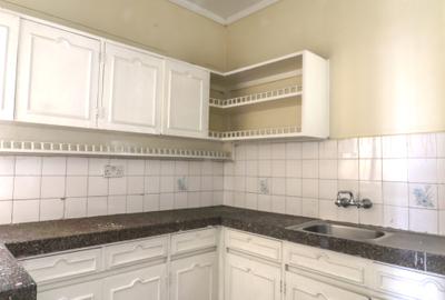 2 Bed Apartment at Chamber'S Road - 3