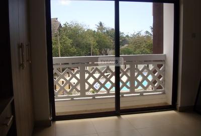 3 Bed Apartment with En Suite in Nyali Area