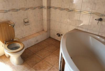 4 Bed Townhouse with En Suite in Lavington