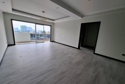 2 Bed Apartment with En Suite in Westlands Area