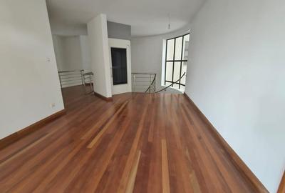 4 Bed Apartment with En Suite in General Mathenge - 4