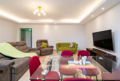 Furnished 2 Bed Apartment with En Suite at Westlands Road