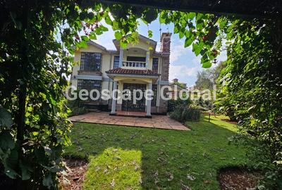 4 Bed House with En Suite in Rosslyn