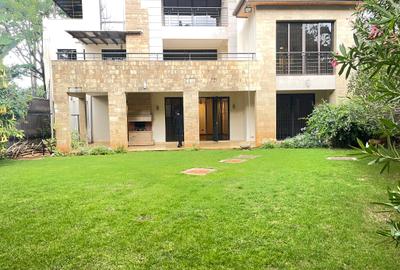 5 Bed Townhouse with En Suite in Lavington