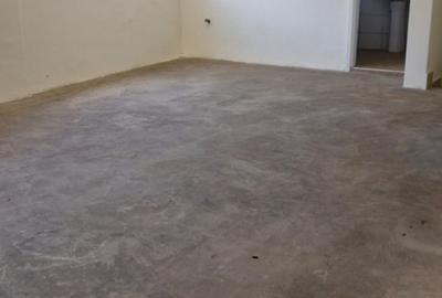 6,458 ft² Warehouse with Parking at Ruiru - 3