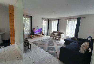 4 Bed House with En Suite in Spring Valley