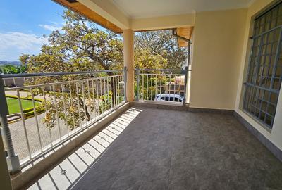 5 Bed Villa with En Suite in Runda - 4