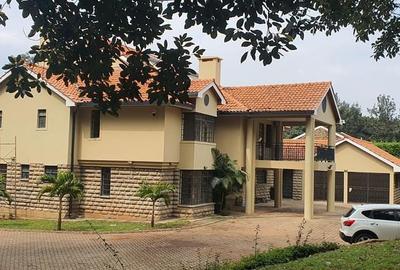 5 Bed House with En Suite at Runda