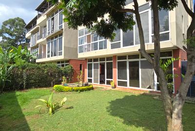 5 Bed Townhouse with En Suite at Convent Drive